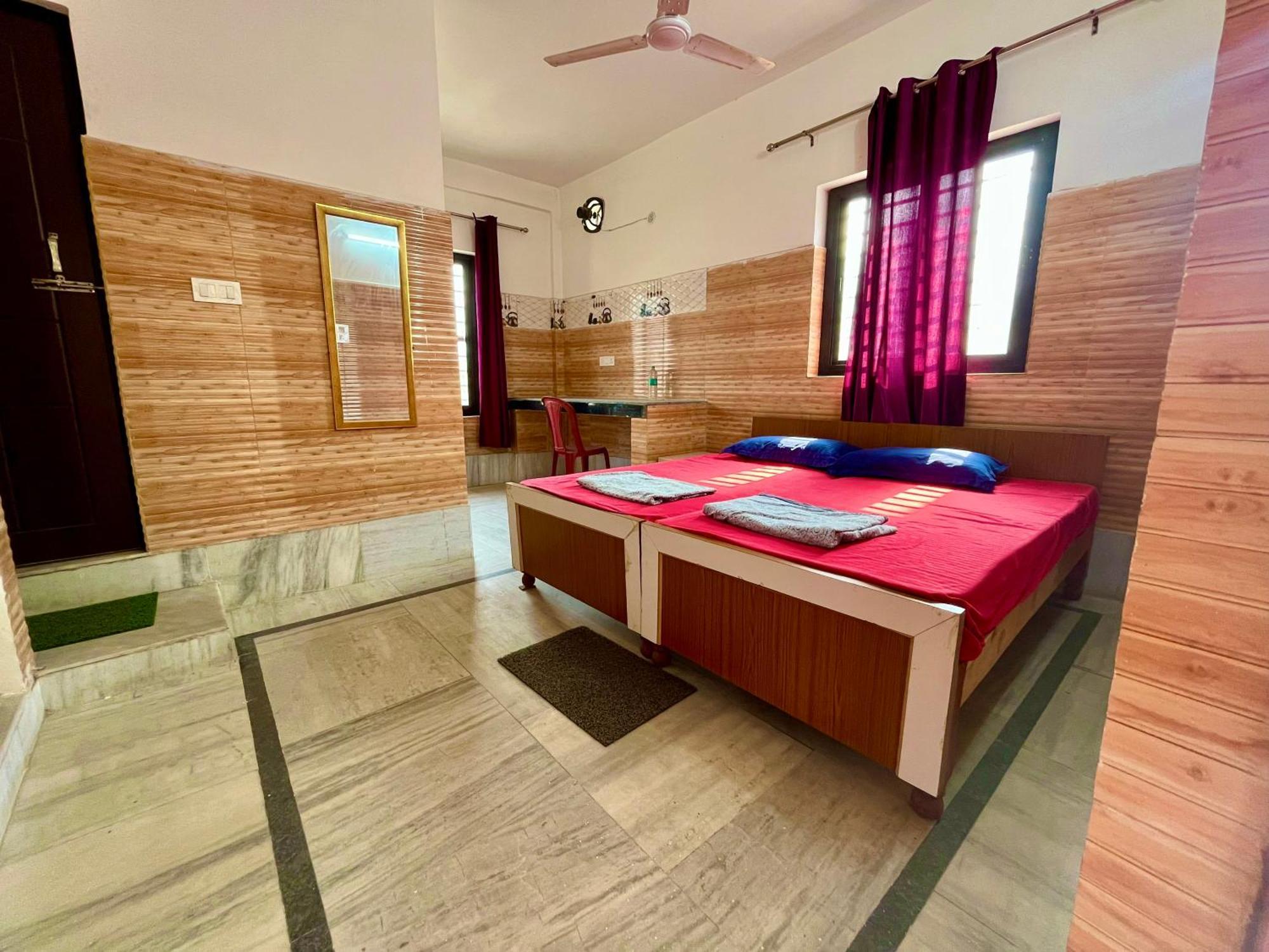 Laxmi Lodge Rishīkesh Exterior foto